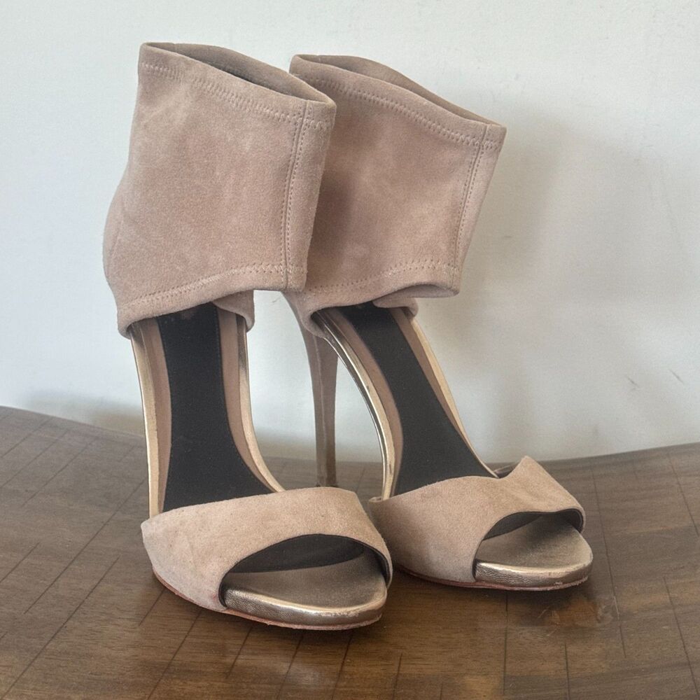 Brian Atwood Heels Womens 9 Nude Suede Ankle Cuff Stiletto Sandals